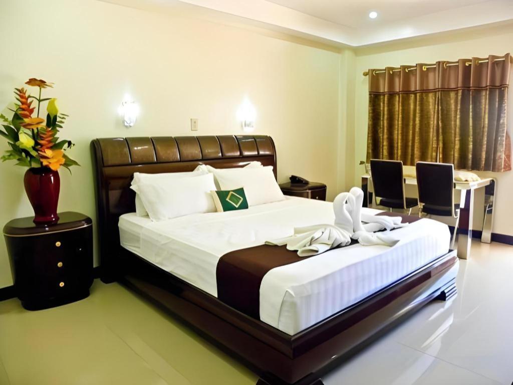 เดอะ พรีเมียร์ บิสซิเนส โฮเต็ล Hotel กาลิโบ ภายนอก รูปภาพ